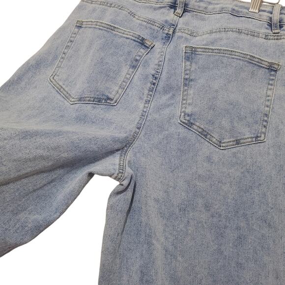 Almost Famous | Extra Wide Leg Patchwork Raw Hem Retro Baggy Jeans - Picture 7 of 10